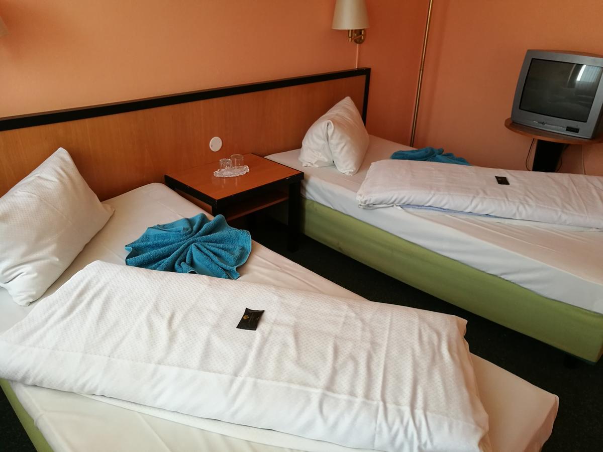 Hotel Gerlach Попрад Екстериор снимка