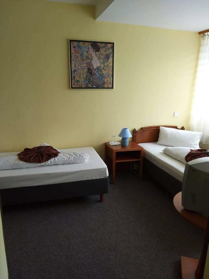 Hotel Gerlach Попрад Екстериор снимка